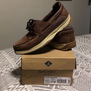 Sperry boat shoes